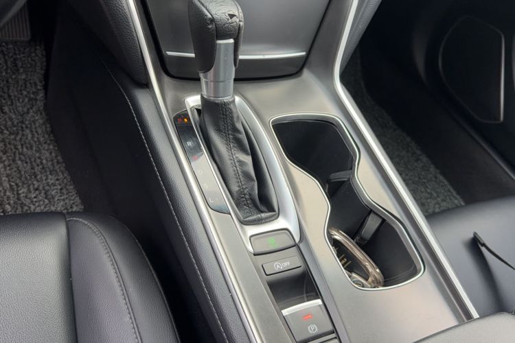 Used Honda Accord 2018 260TURBO Elite Edition China VI Gear Lever