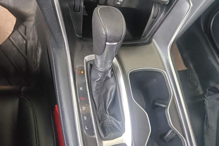 Used Honda Accord 2018 260TURBO Luxury Edition China VI Gear Lever