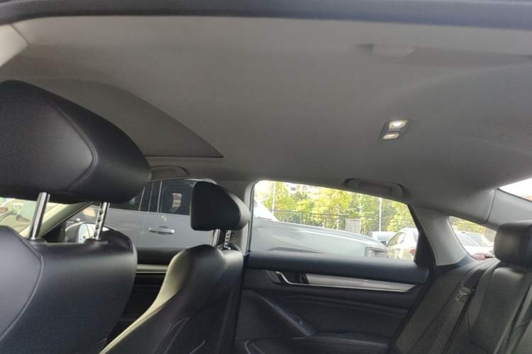 Used Honda Accord 2018 260TURBO Elite Edition China VI Headliner