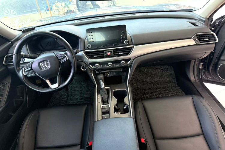 Used Honda Accord 2018 260TURBO Elite Edition China VI Interior 1