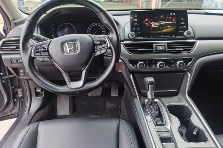 Used Honda Accord 2018 260TURBO Luxury Edition China VI Interior 2