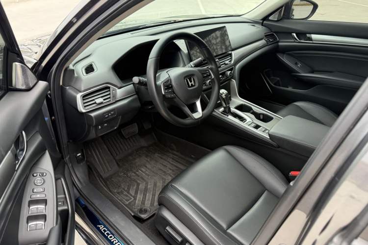 Used Honda Accord 2018 260TURBO Elite Edition China VI Interior 2