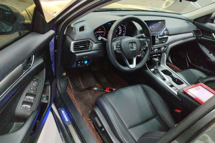 Used Honda Accord 2018 260TURBO Luxury Edition China VI Interior 3