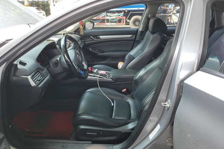 Used Honda Accord 2018 260TURBO Luxury Edition China V Emission Standard Left Front Seat