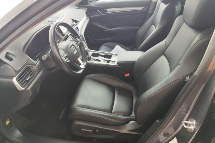 Used Honda Accord 2018 260TURBO Elite Edition China VI Left Front Seat