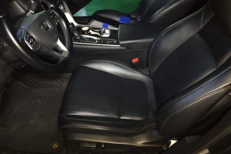 Used Honda Accord 2018 260TURBO Luxury Edition China VI Left Front Seat
