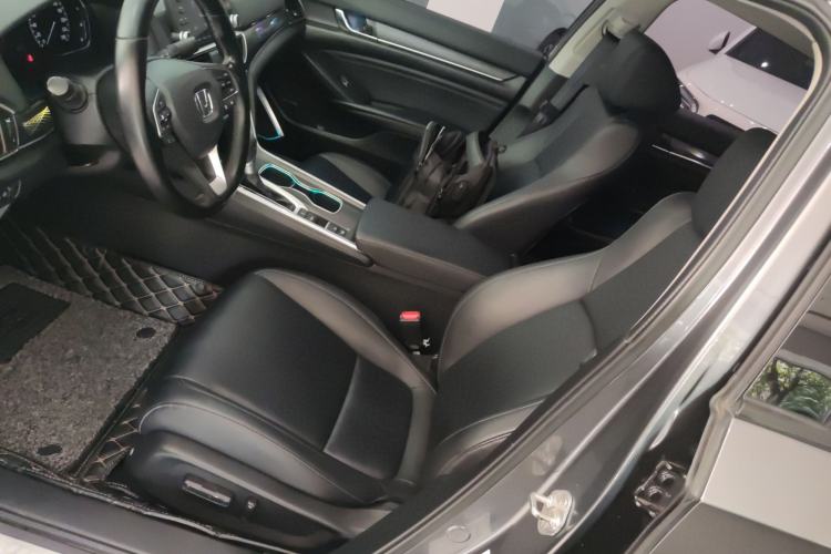 Used Honda Accord 2018 260TURBO Luxury Edition China VI Left Front Seat