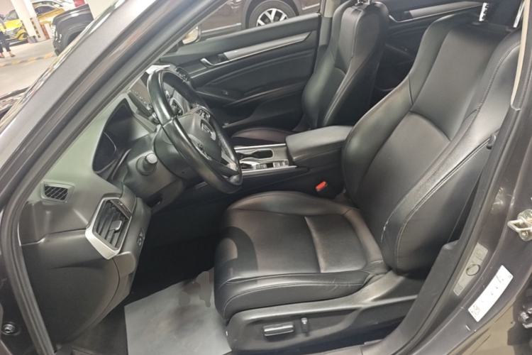 Used Honda Accord 2018 260TURBO Elite Edition China VI Left Front Seat