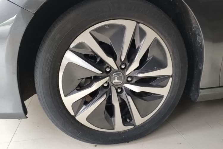Used Honda Accord 2018 260TURBO Elite Edition China VI Left Front Wheel Hub