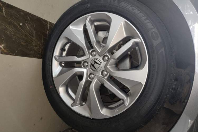 Used Honda Accord 2018 260TURBO Elite Edition China VI Left Front Wheel Hub