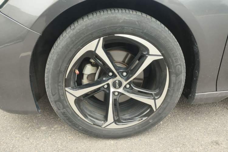 Used Honda Accord 2018 260TURBO Elite Edition China VI Left Front Wheel Hub