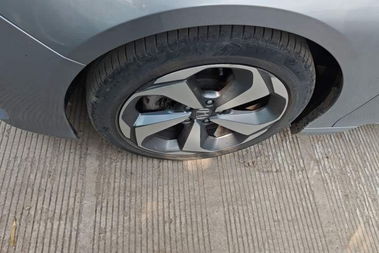 Used Honda Accord 2018 Rui·Hybrid 2.0L Rui Zhi Edition China VI Left Front Wheel Hub