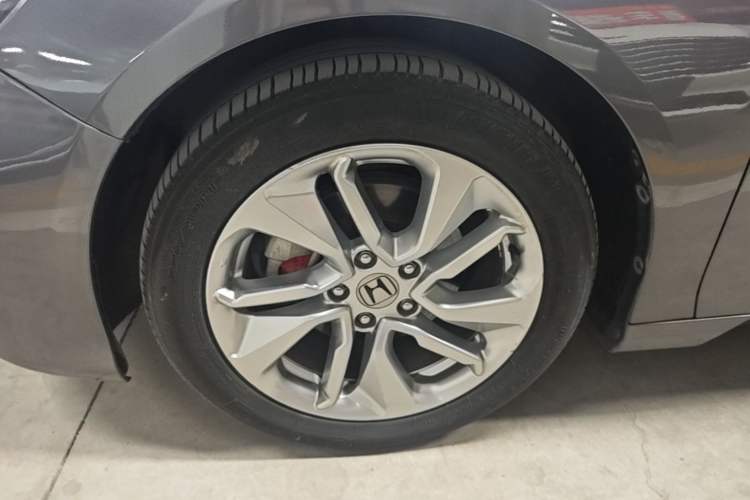 Used Honda Accord 2018 260TURBO Elite Edition China VI Left Front Wheel Hub
