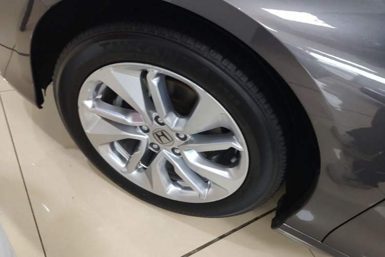Used Honda Accord 2018 260TURBO Elite Edition China VI Left Front Wheel Hub