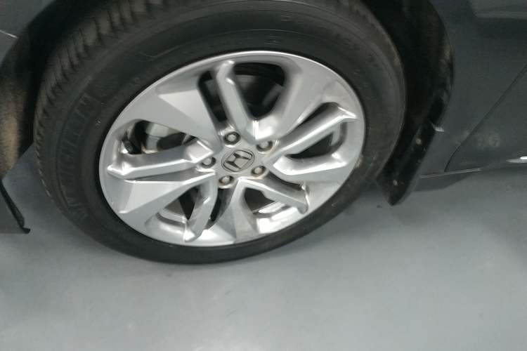 Used Honda Accord 2018 260TURBO Elite Edition China VI Left Front Wheel Hub
