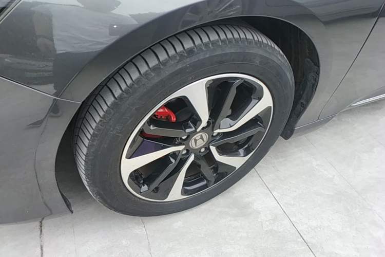 Used Honda Accord 2018 260TURBO Elite Edition China VI Left Front Wheel Hub