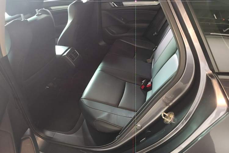 Used Honda Accord 2018 260TURBO Luxury Edition China VI Left Rear Seat