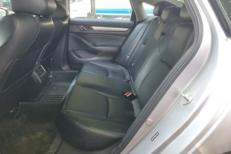 Used Honda Accord 2018 260TURBO Luxury Edition China V Emission Standard Left Rear Seat
