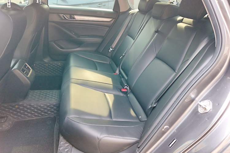 Used Honda Accord 2018 260TURBO Luxury Edition China VI Left Rear Seat