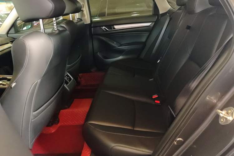 Used Honda Accord 2018 260TURBO Elite Edition China VI Left Rear Seat