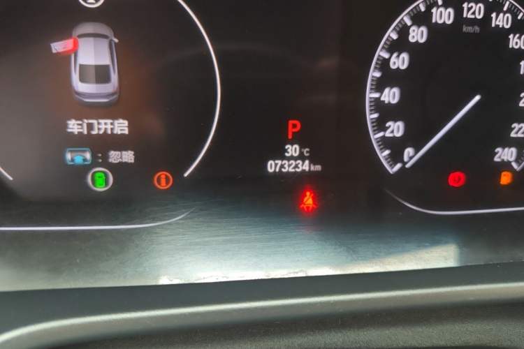 Used Honda Accord 2018 260TURBO Luxury Edition China VI Odometer Close Up