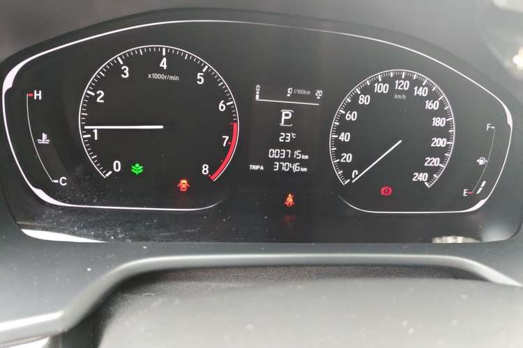 Used Honda Accord 2018 260TURBO Elite Edition China VI Odometer Close Up