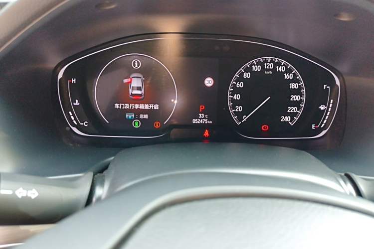 Used Honda Accord 2018 260TURBO Luxury Edition China VI Odometer Close Up