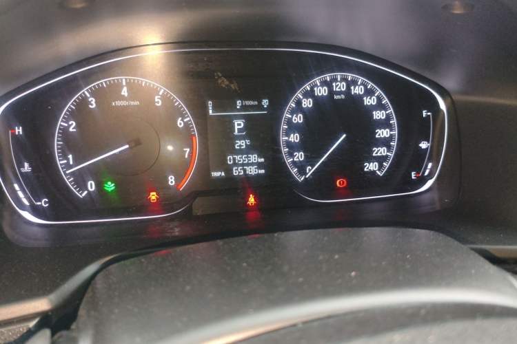 Used Honda Accord 2018 260TURBO Elite Edition China VI Odometer Close Up