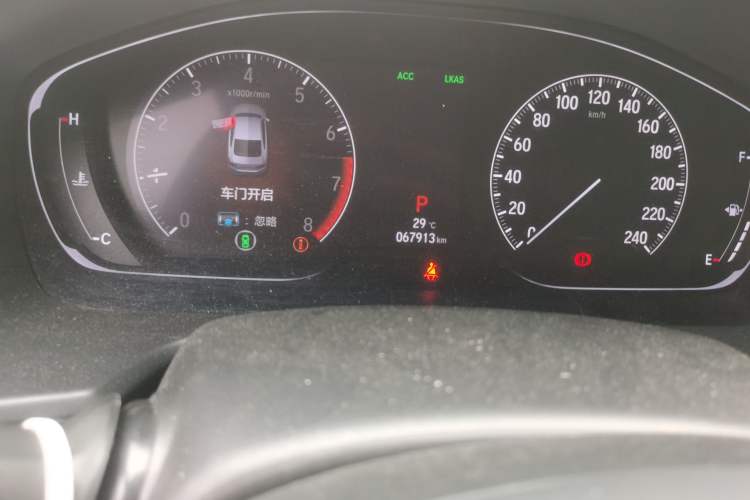Used Honda Accord 2018 260TURBO Luxury Edition China VI Odometer Close Up
