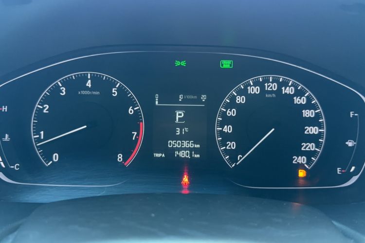 Used Honda Accord 2018 260TURBO Elite Edition China VI Odometer Close Up