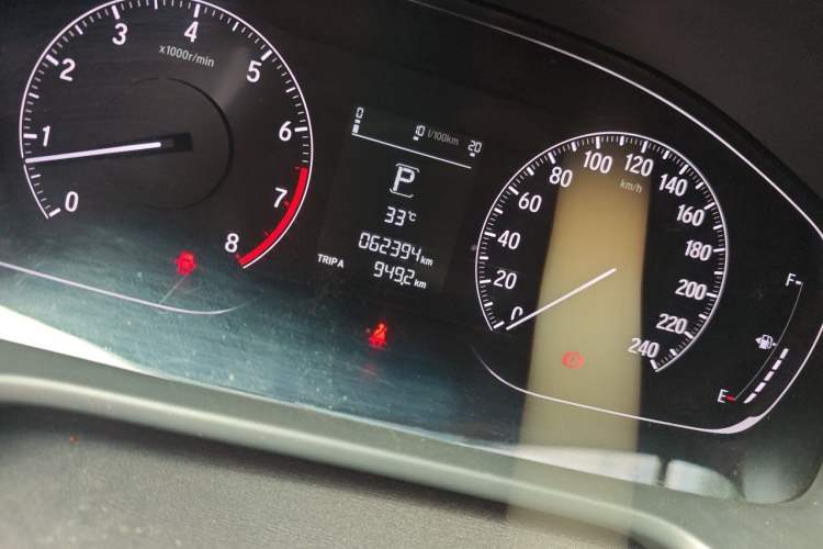 Used Honda Accord 2018 260TURBO Elite Edition China V Odometer Close Up