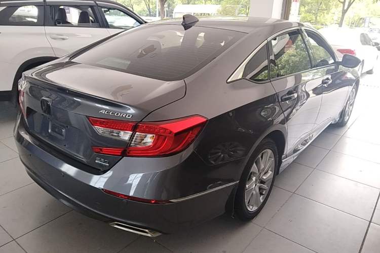 Used Honda Accord 2018 260TURBO Elite Edition China VI Rear Right 45 Deg