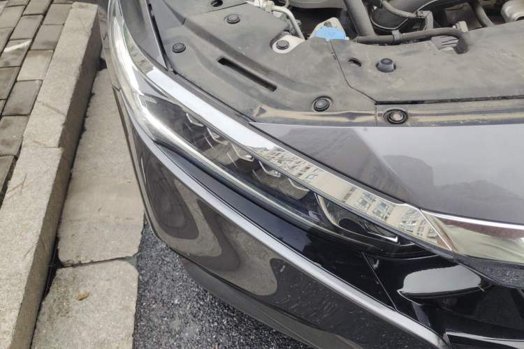 Used Honda Accord 2018 260TURBO Elite Edition China V Right Front Headlight