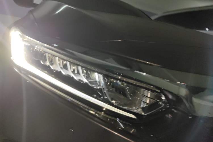 Used Honda Accord 2018 260TURBO Elite Edition China VI Right Front Headlight