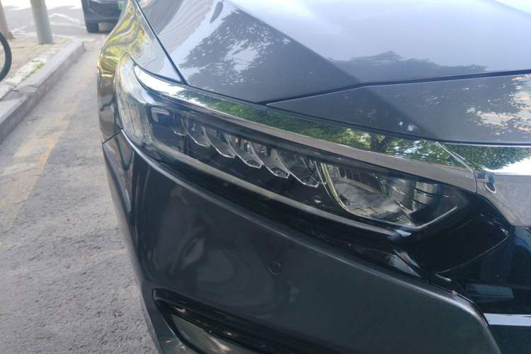 Used Honda Accord 2018 260TURBO Luxury Edition China V Emission Standard Right Front Headlight