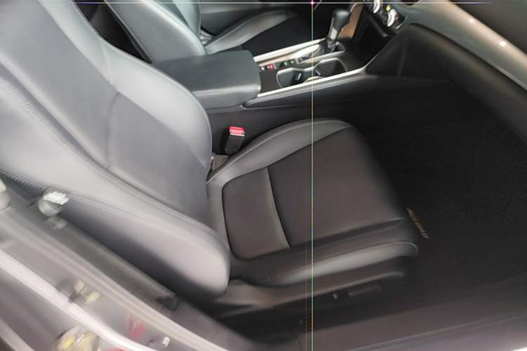 Used Honda Accord 2018 260TURBO Luxury Edition China VI Right Front Seat