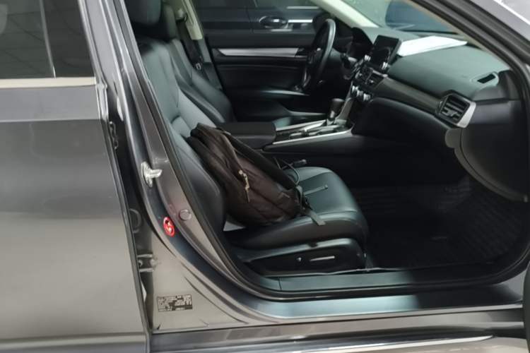 Used Honda Accord 2018 260TURBO Elite Edition China VI Right Front Seat