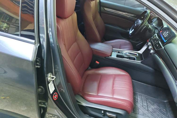 Used Honda Accord 2018 Rui Hybrid 2.0L Rui Zun Edition China VI Right Front Seat