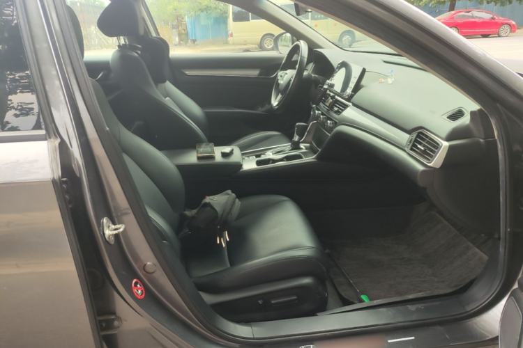 Used Honda Accord 2018 260TURBO Elite Edition China VI Right Front Seat