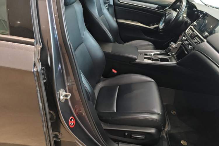 Used Honda Accord 2018 260TURBO Elite Edition China VI Right Front Seat
