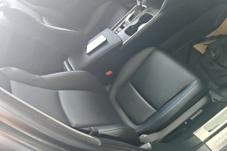 Used Honda Accord 2018 260TURBO Luxury Edition China VI Right Front Seat