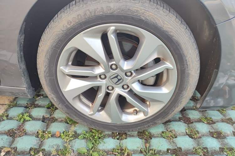 Used Honda Accord 2018 260TURBO Elite Edition China VI Right Front Wheel Hub