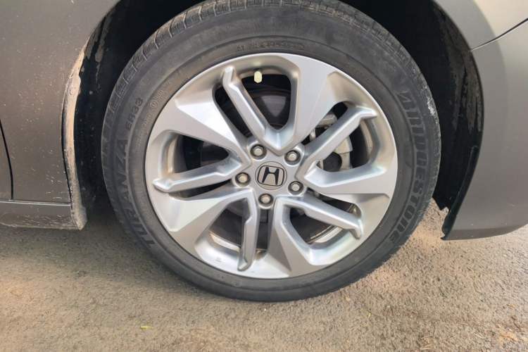 Used Honda Accord 2018 260TURBO Elite Edition China VI Right Front Wheel Hub