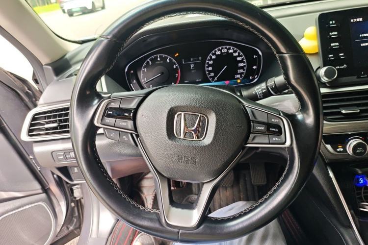 Used Honda Accord 2018 260TURBO Elite Edition China VI Steering Wheel