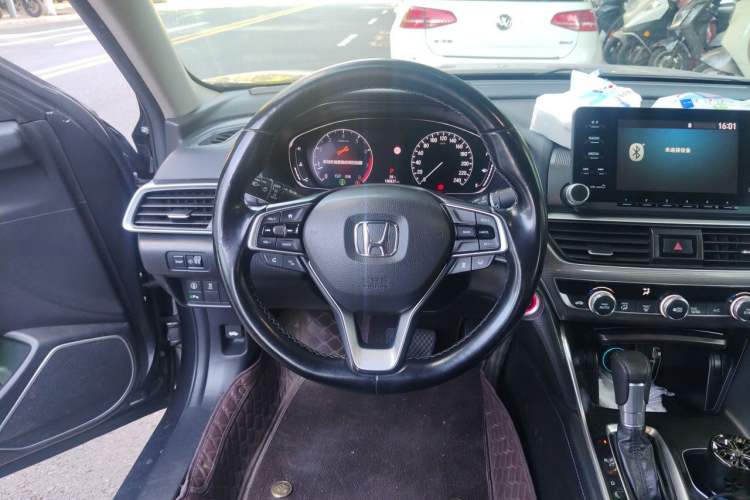 Used Honda Accord 2018 260TURBO Luxury Edition China V Emission Standard Steering Wheel