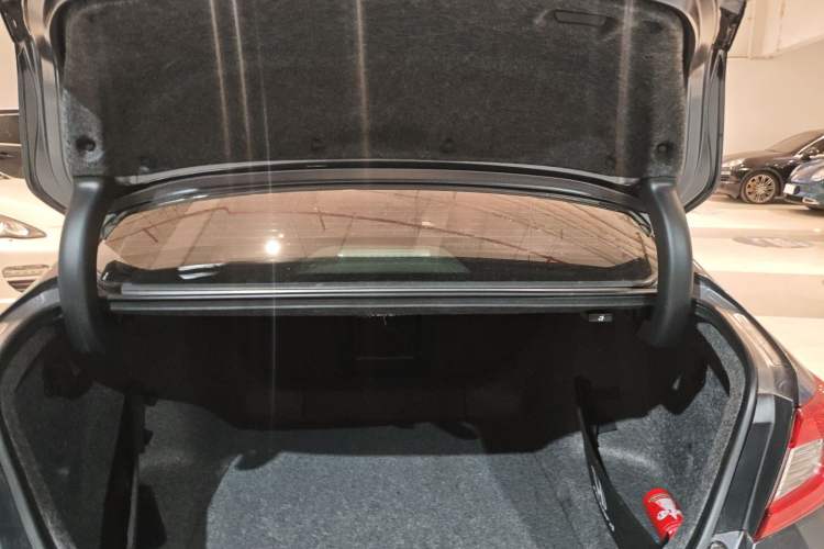 Used Honda Accord 2018 260TURBO Elite Edition China VI Trunk