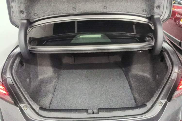 Used Honda Accord 2018 260TURBO Elite Edition China VI Trunk