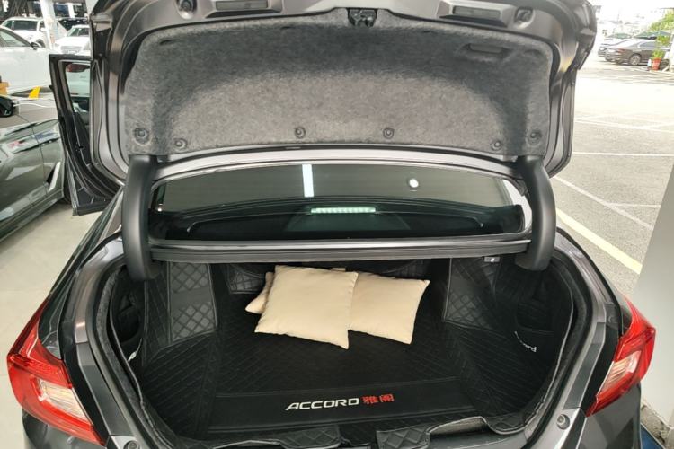 Used Honda Accord 2018 260TURBO Elite Edition China VI Trunk