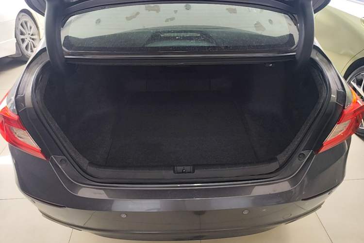 Used Honda Accord 2018 260TURBO Elite Edition China VI Trunk