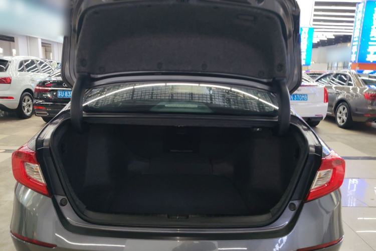 Used Honda Accord 2018 260TURBO Elite Edition China VI Trunk